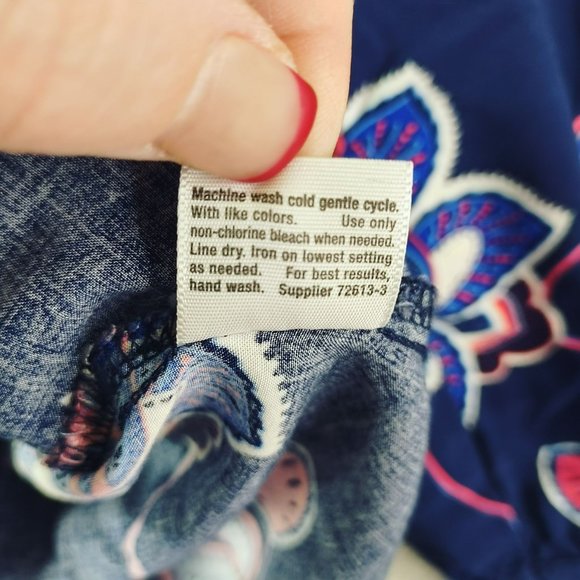 StJohns Bay Womens L Floral Navy Summer 34 Sleeve Boho Casual Lightweight Top - Picture 6 of 9